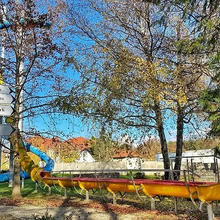 Ξενοδοχείο με διαμερίσματα Kala Wellness Zalakaros